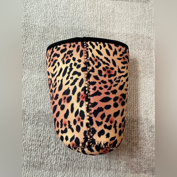 Javasok Leopard Sleeve Medium - Picture 2 of 6